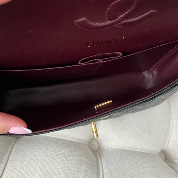 Chanel Classic double flap Caviar with Gold hardware - Picture 8 of 15